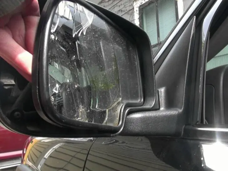 How to Replace Broken Side Mirror on Your Truck?