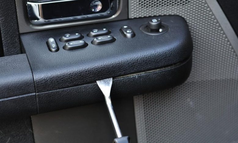 How to Replace Window Switch on Ford F150?