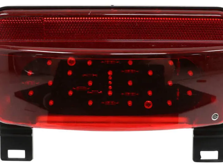 Do Camper Shells Need Brake Lights?