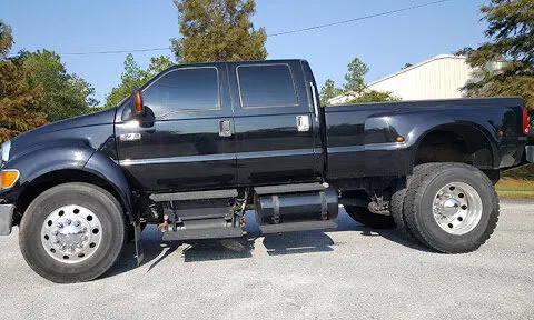 How Much Does a Ford F550 Weigh?