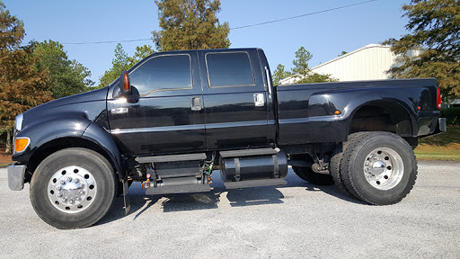 How Much Does a Ford F550 Weigh?
