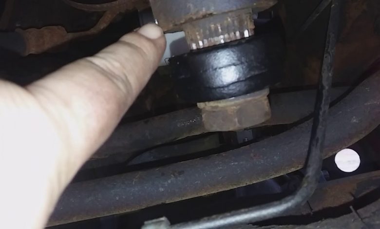 How to Remove Pitman Arm on Ford F150?