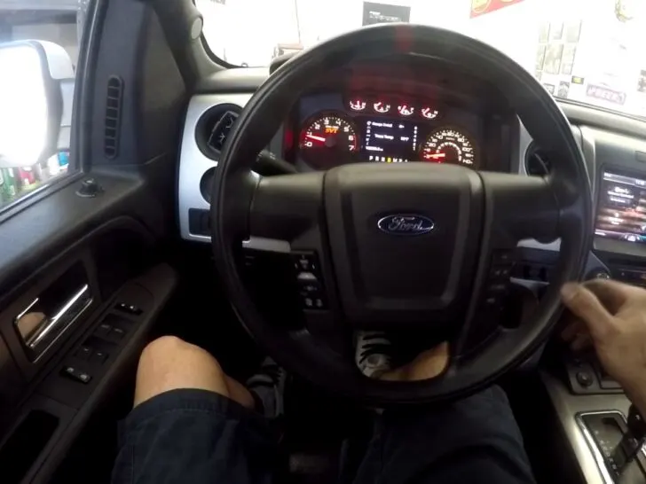 How to Adjust Steering Gear Box on Ford F150?