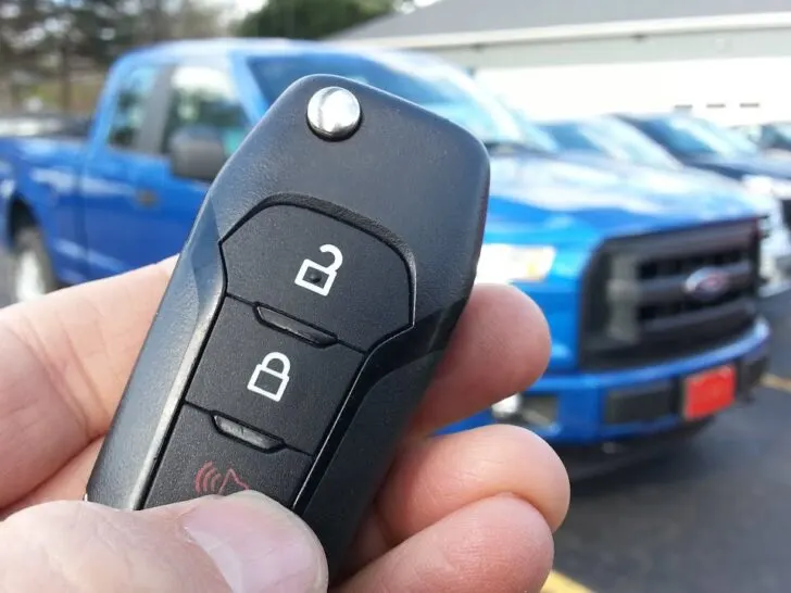 How to Replace Battery of Ford F150 Key Fob?