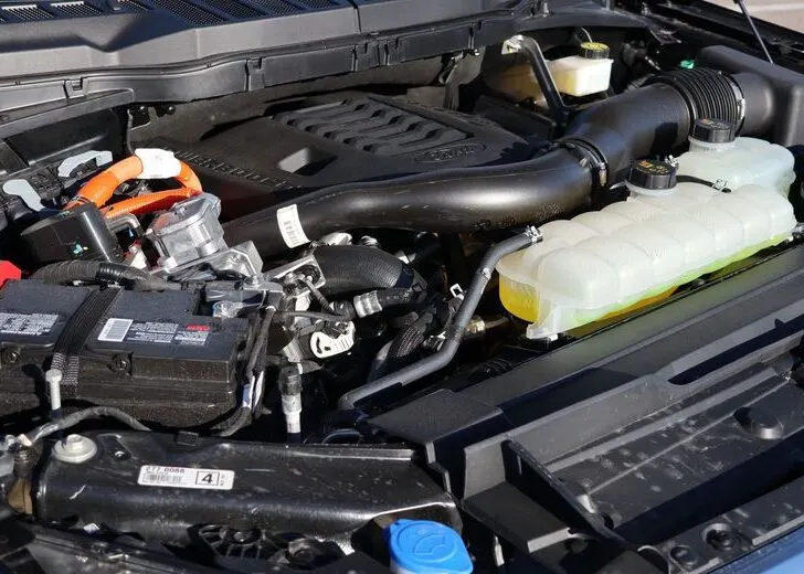 How Much Does a Truck Engine Weigh?