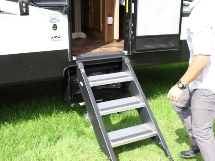 How Do You Measure RV Solid Steps?
