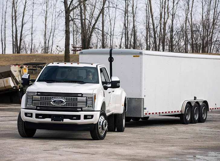 How to Drive a Truck With a Trailer in Reverse?