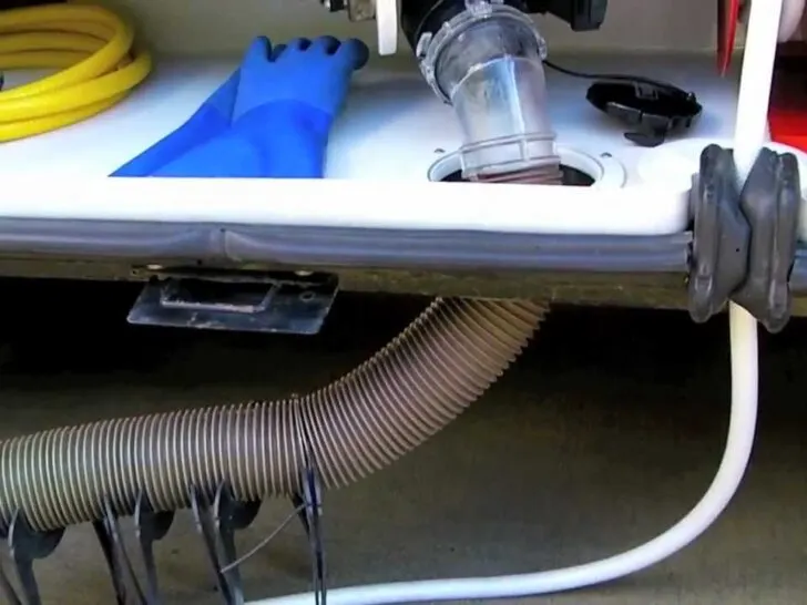 How to Get Dried Poop Out of RV Tank?