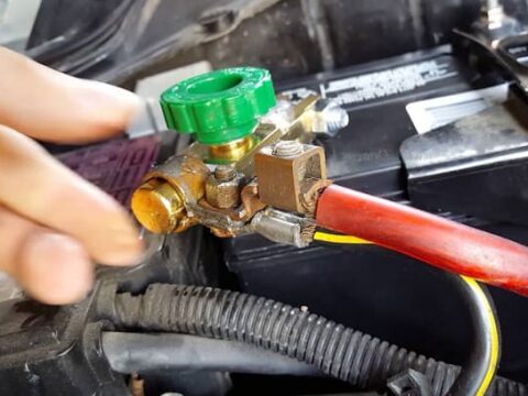 How to Install a Battery Disconnect Switch on an RV?