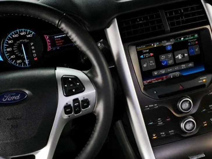 How Do I Play Music through my Ford SYNC USB?