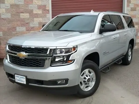 How Much Does a Chevrolet Suburban 2500 Weigh?