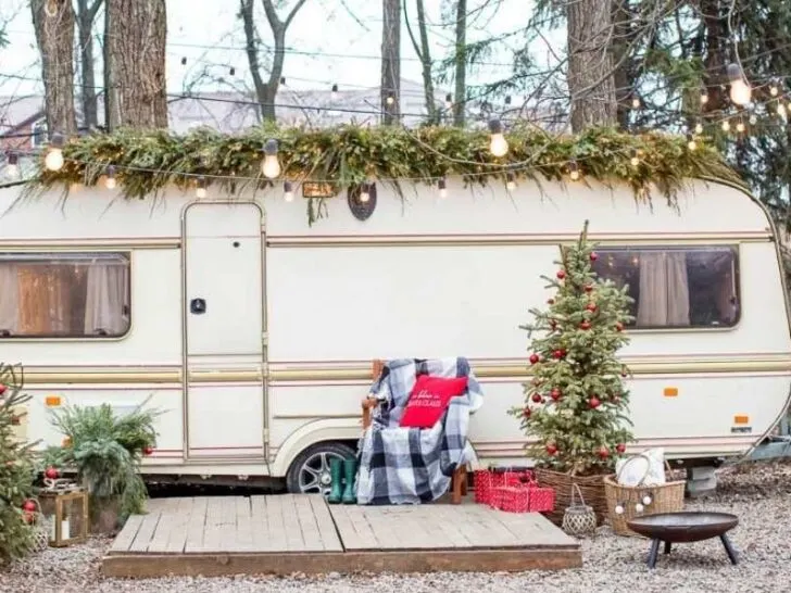 How to Decorate an RV for Christmas?
