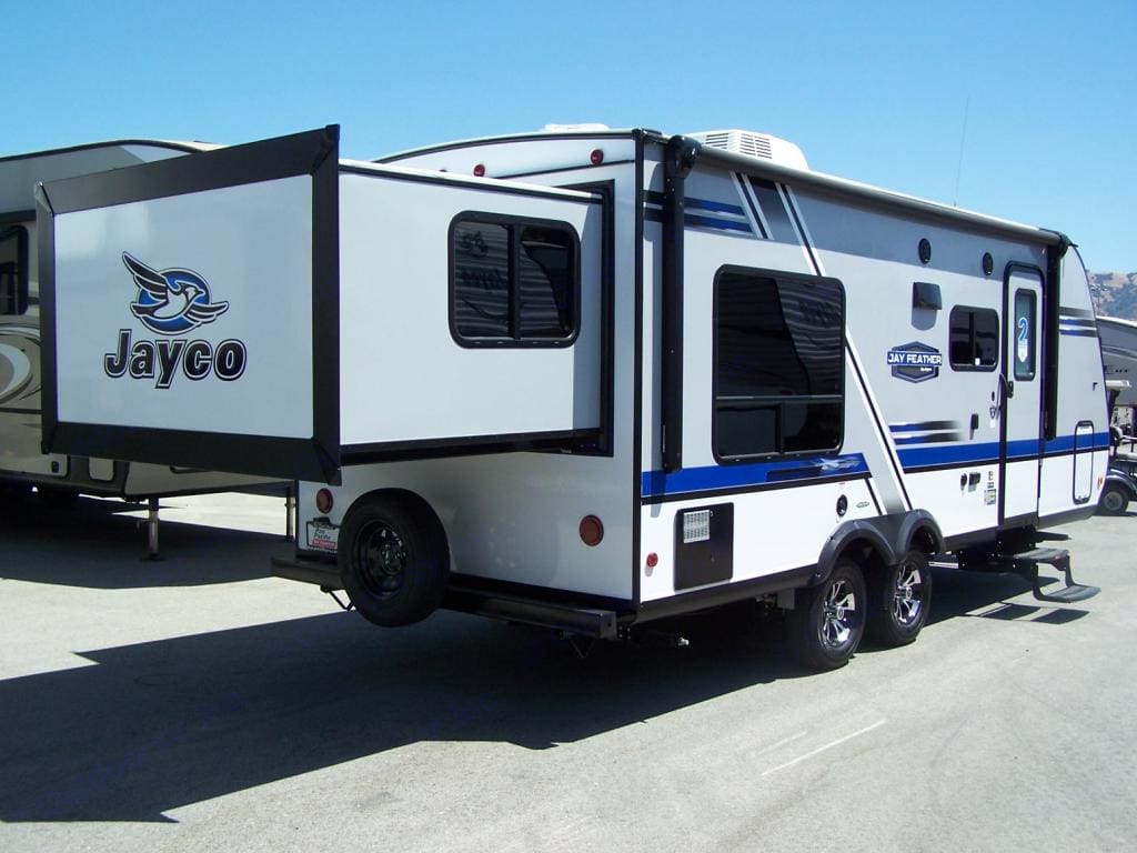 5 Common Jayco X213 Problems (Troubleshooting Tips)