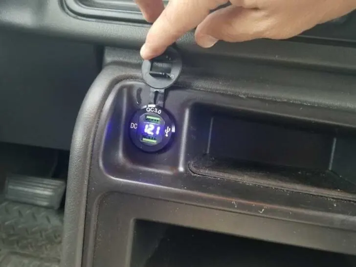 Silverado Cigarette Lighter Always On