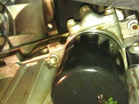 Chevy 6.0 Oil Leak Above Starter: Things To Check
