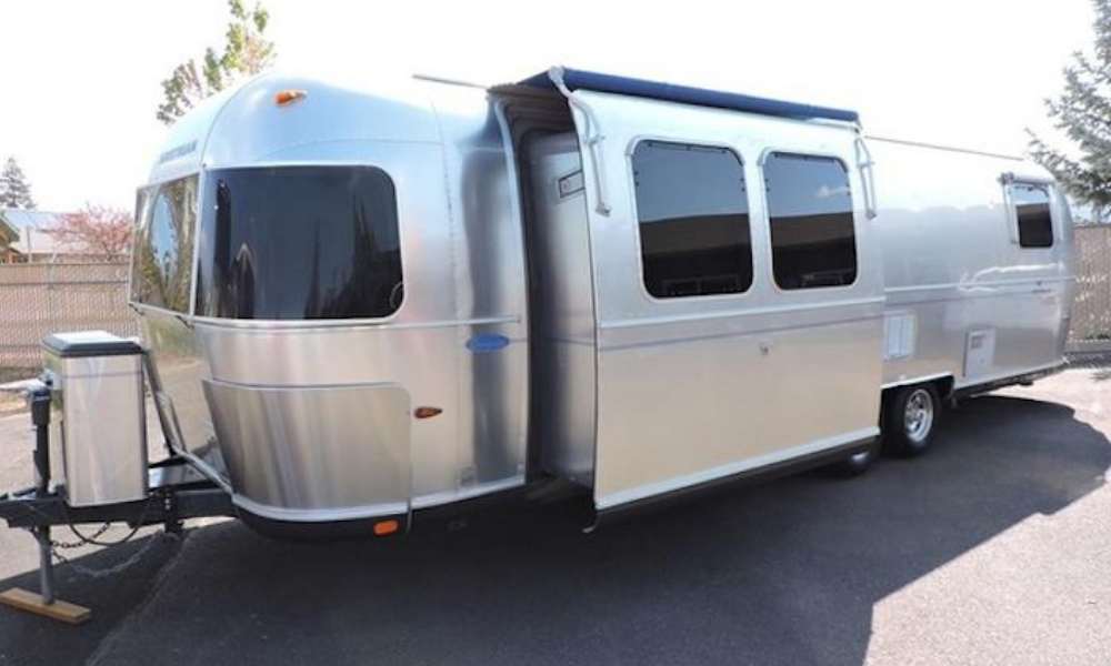 Do Airstreams Have Slide Outs? (Explained)