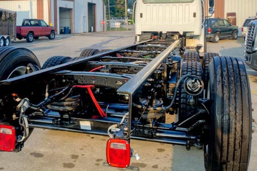 How to Paint Semi Truck Frame? (Explained)