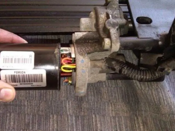 How to Replace Ford F150 Running Board Motor?