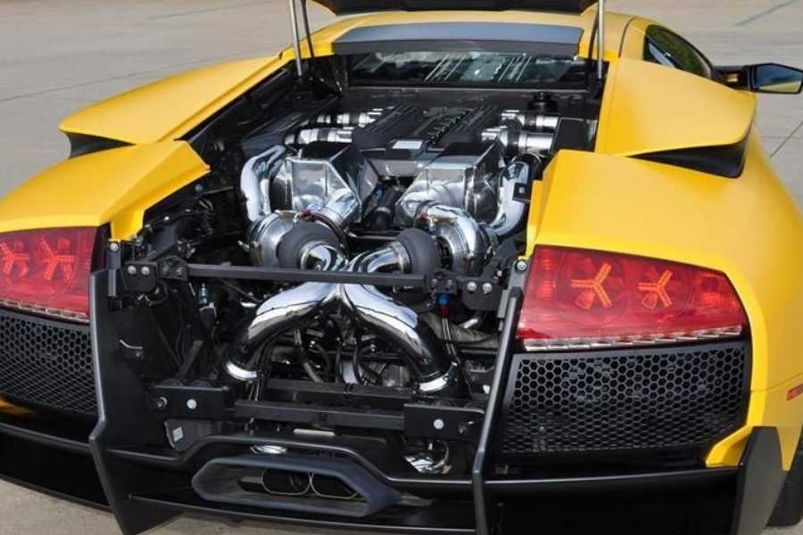 Why Are Lamborghini Engines Off Center?