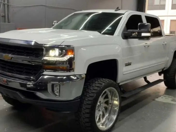 Will Chevy 2500 Mirrors Fit a 1500?