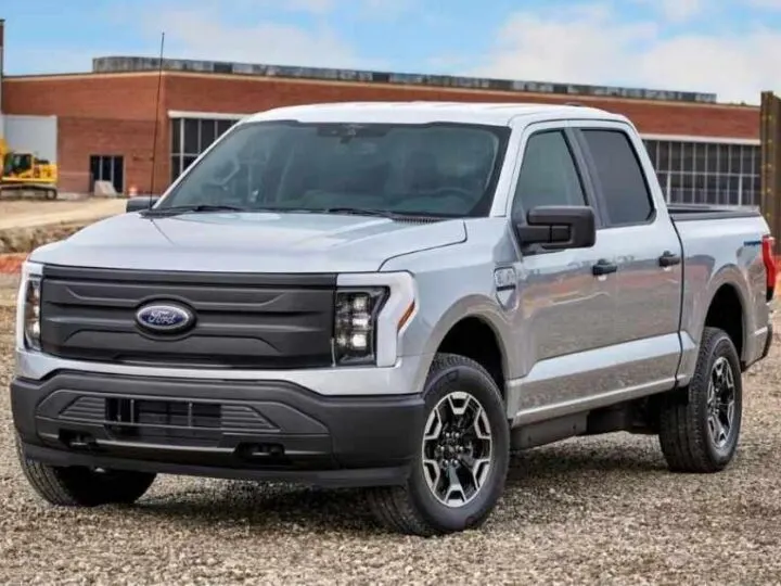 Ford Recalls 2900 EV F-150 Lightning Pickup Trucks