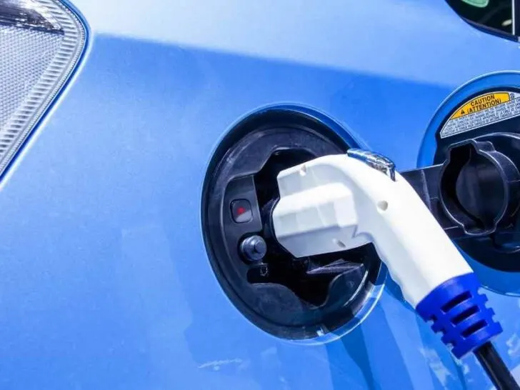 Are Hybrid Cars Good For Long Distance Driving?