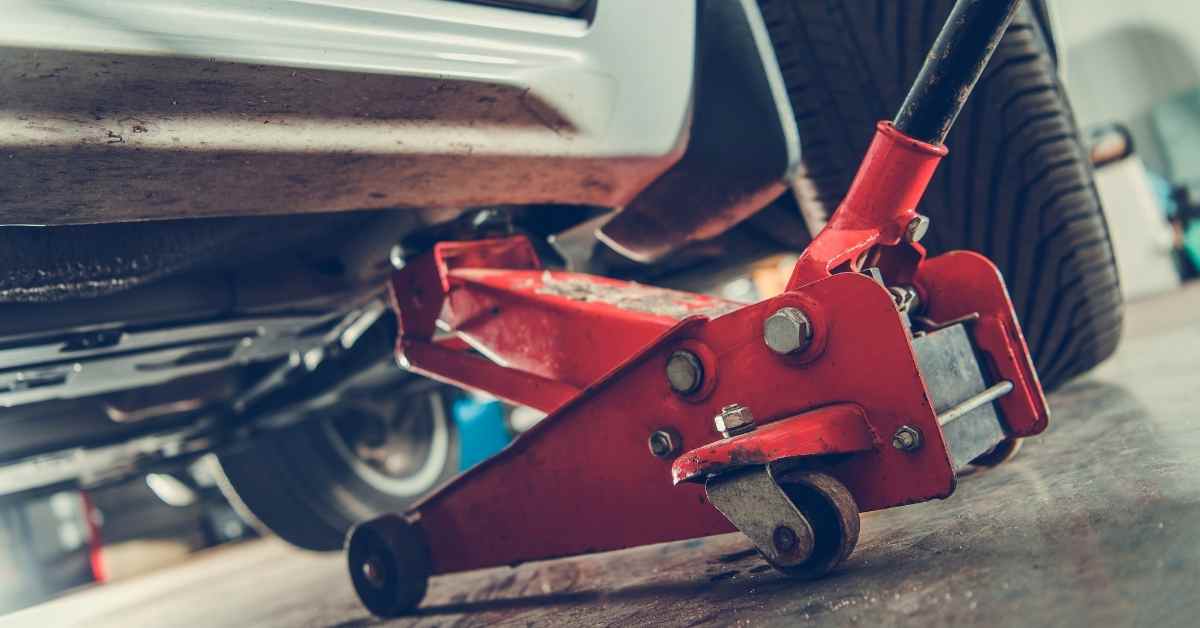 What Size Floor Jack Do I Need For F150? (Explained)