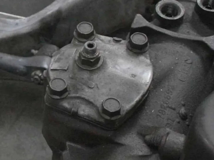 Chevy Silverado Steering Box Problems