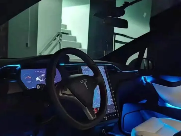 Tesla Model 3 Ambient Light Not Working