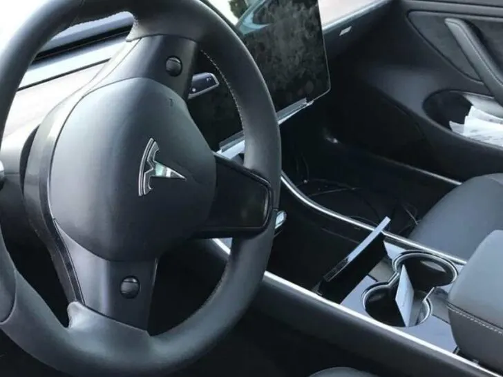 Tesla Model 3 Easy Entry Not Working