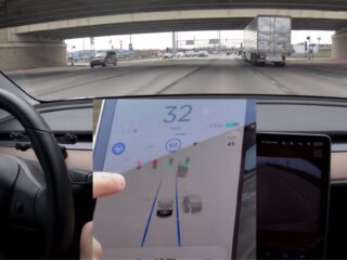 Tesla Model 3 Not Showing Traffic Lights