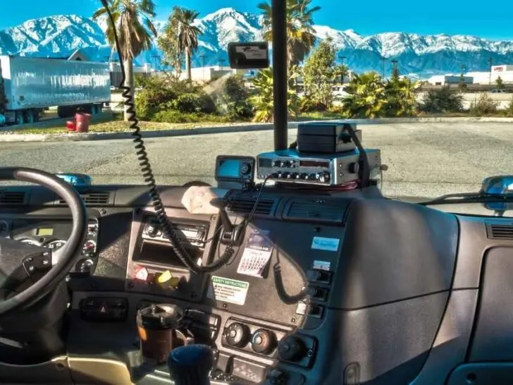 Do Semi-Trucks Have Cruise Control?