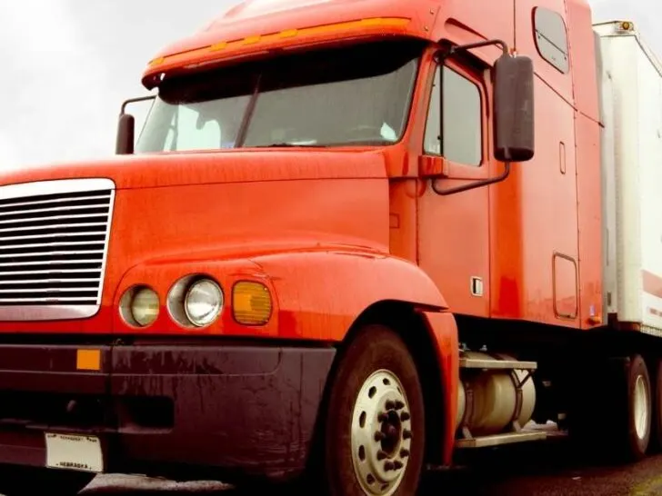 How Long Can a Semi Truck Idle?