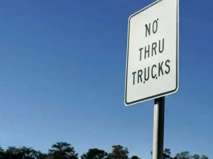 What Does &ldquo;No Thru Trucks&rdquo; Mean?