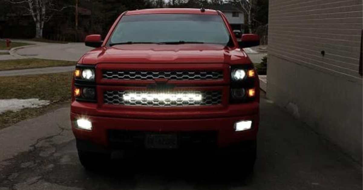 What Size Light Bar for Silverado? (Explained)