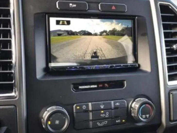 Why is My Ford F150 Radio Not Working?