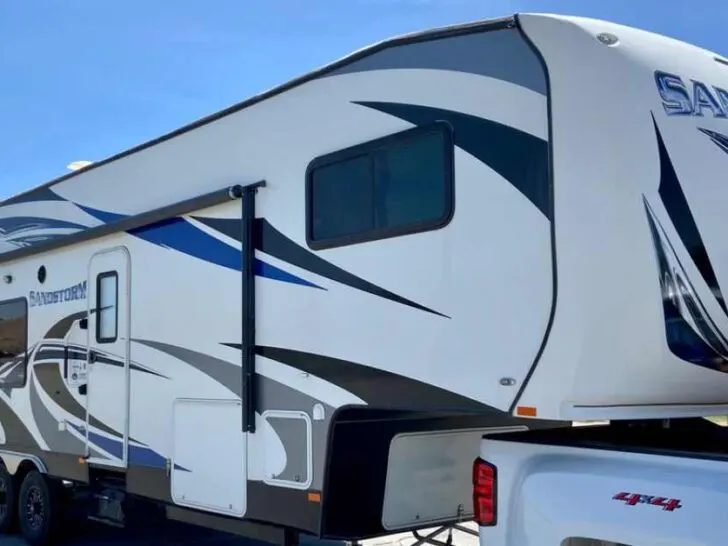 Common Problems With Sandstorm Toy Hauler