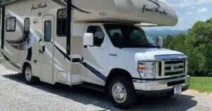 Do Class C Motorhomes Have Leveling Jacks?