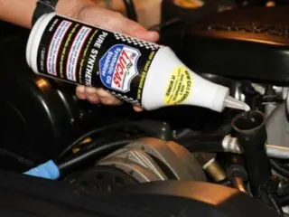 Does Lucas Oil Stabilizer Make Oil Thicker?
