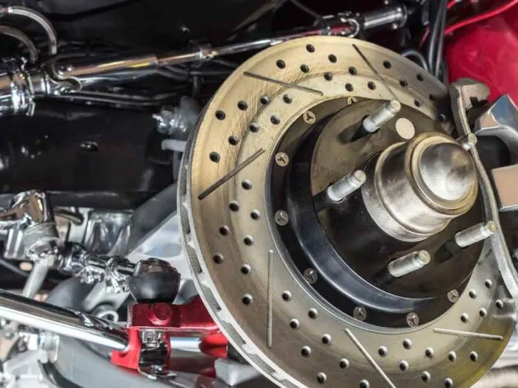 How Many Brakes Does a Semi-Truck Have?