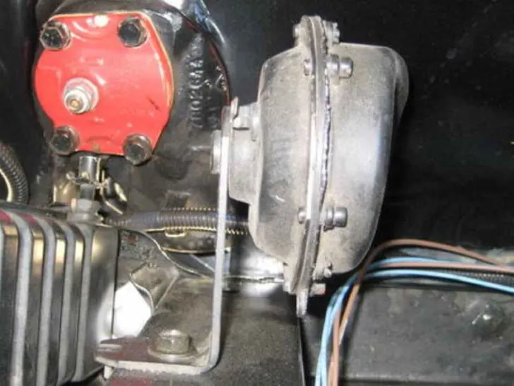 Where is The Horn Located on a Ford F150?