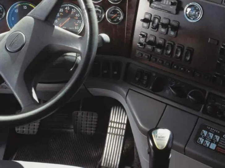 How Many Speeds Does a Semi-Truck Have?