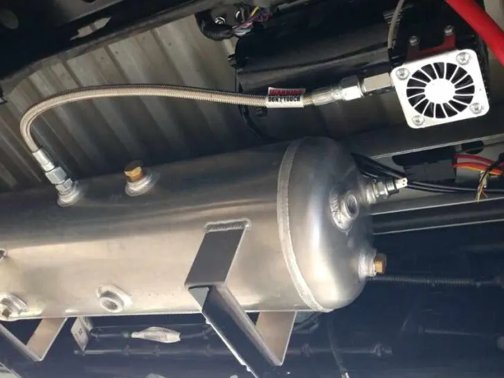 How Does Semi-Truck Air Compressor Work?