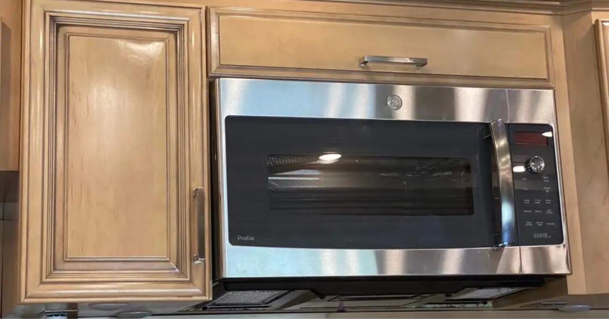 Can You Use The Oven in an RV While Driving?