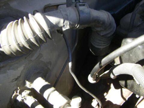 What is Jeep Grand Cherokee Ground Wire Location?