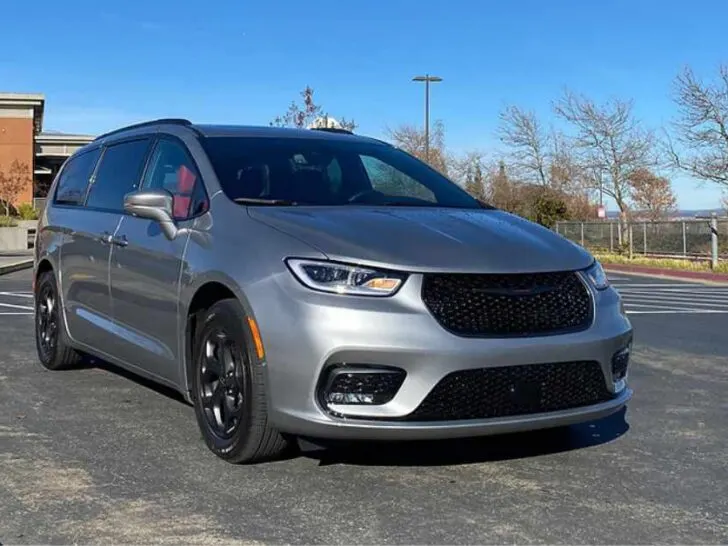 What is Passive Entry on Chrysler Pacifica?