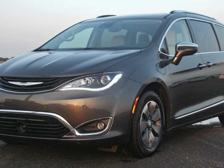 What is The Safety Sphere in Chrysler Pacifica?