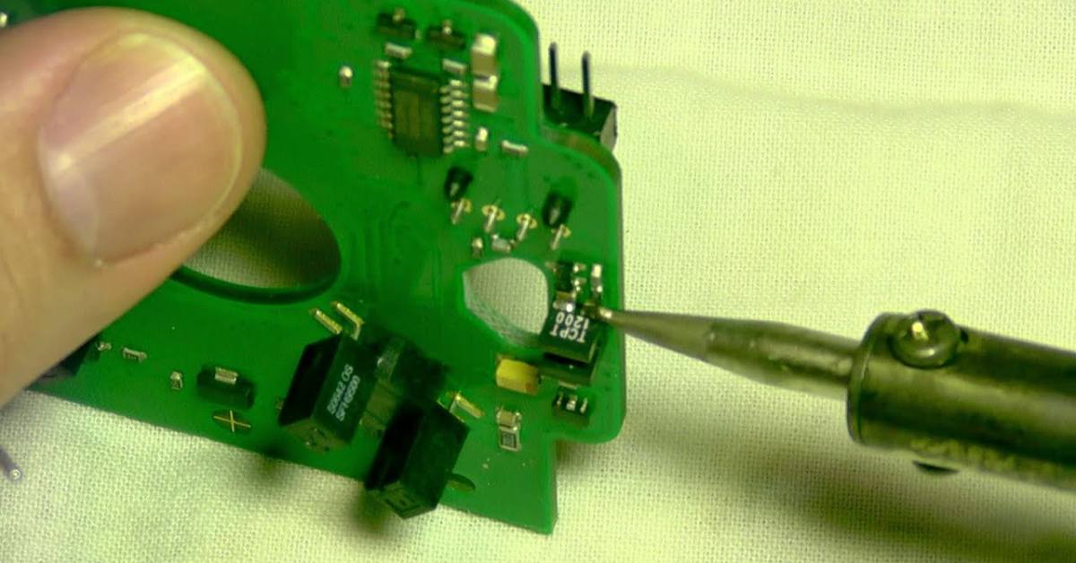 BMW X5 iDrive Controller Not Working (Problems & Solutions)