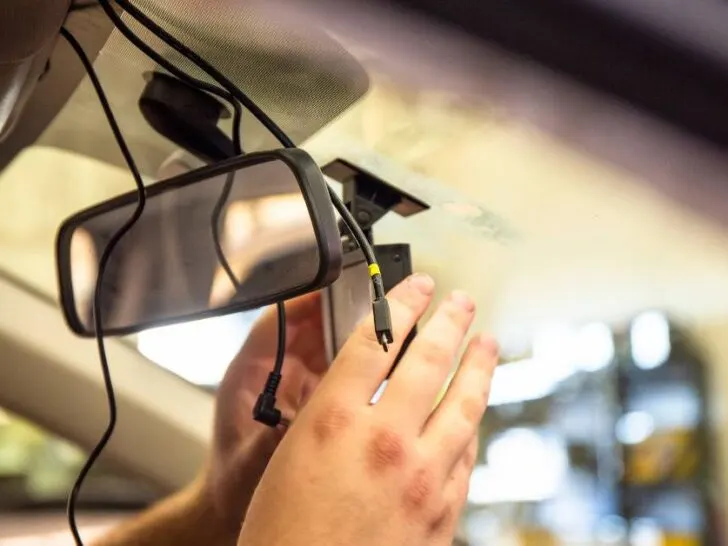 How To Attach Dash Cam To Windshield?